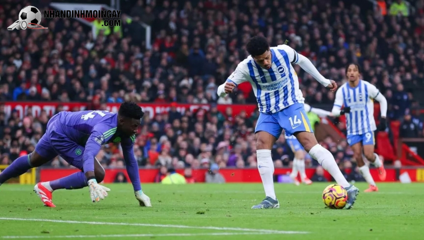 Onana thi đấu tệ hại trong trận đấu của MU vs Brighton.