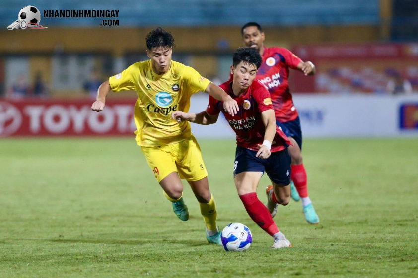 CAHN đã để thua Thanh Hóa trên sân nhà ở lượt đi V-League