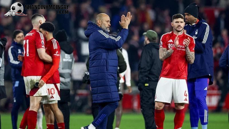 Nottingham của Nuno Espirito Santo đang bất bại trong 8 vòng đấu liên tiếp.