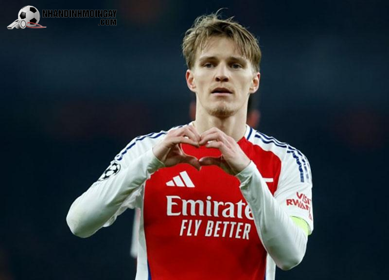 HLV Arteta đặc biệt khen ngợi Odegaard. Ảnh: Getty