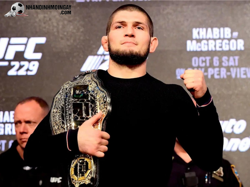 Khabib Nurmagomedov nhắc tên Conor McGregor trong phát ngôn tranh cãi